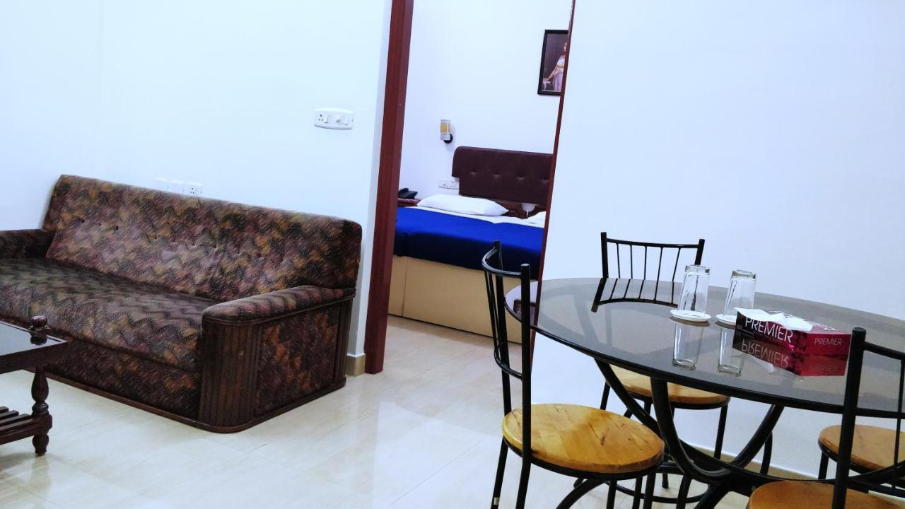 Hotel Jj Inn Kochi Екстериор снимка