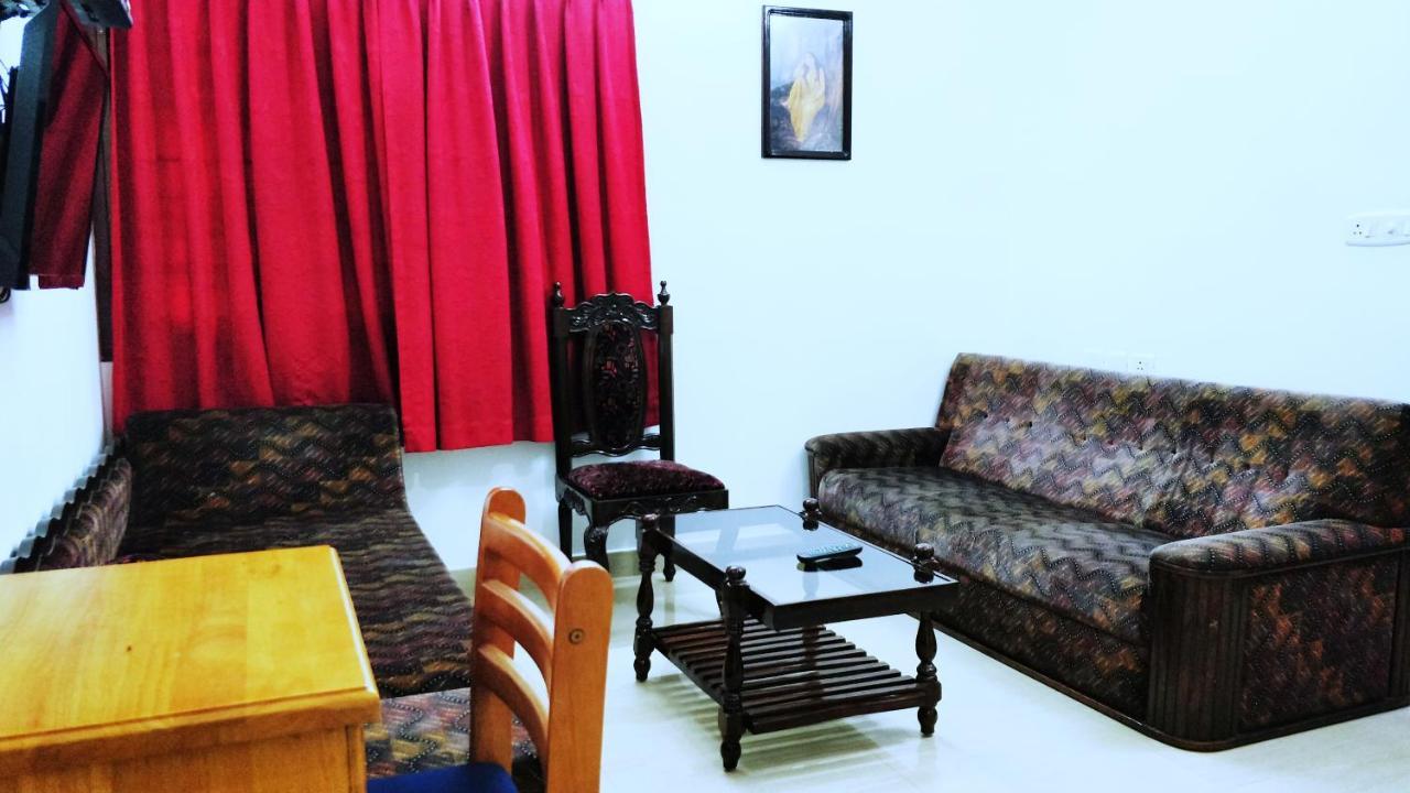 Hotel Jj Inn Kochi Екстериор снимка