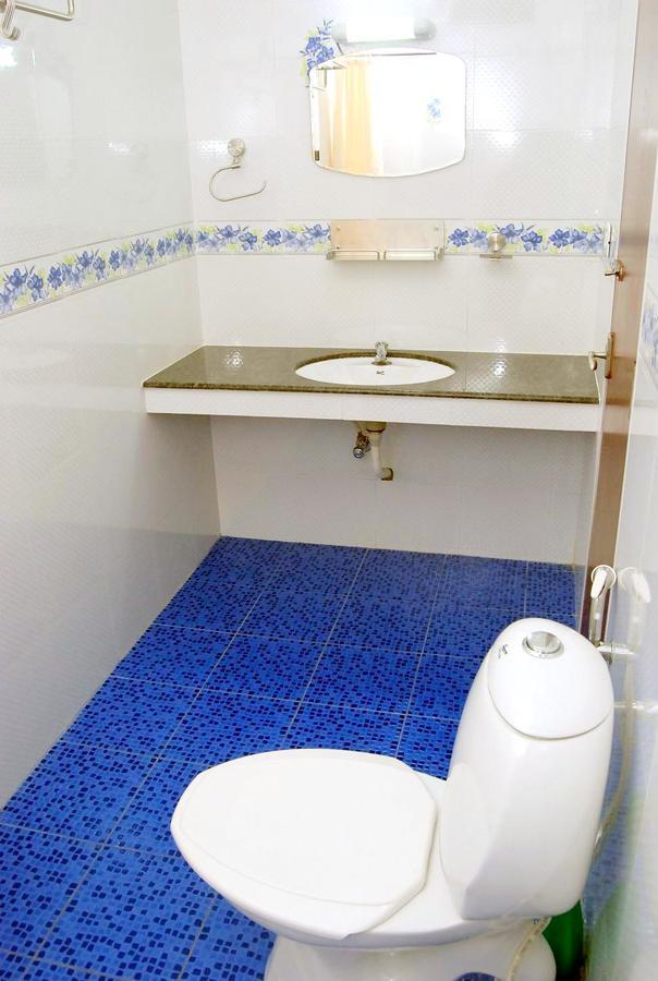 Hotel Jj Inn Kochi Екстериор снимка